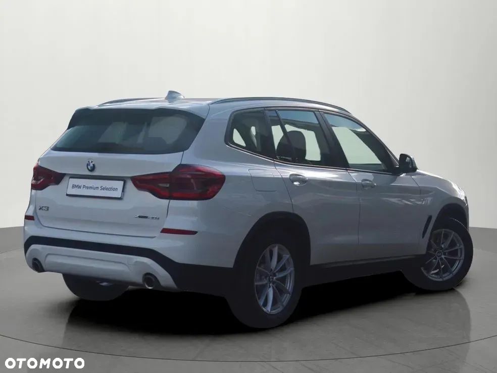 BMW X3 xDrive20i - 2