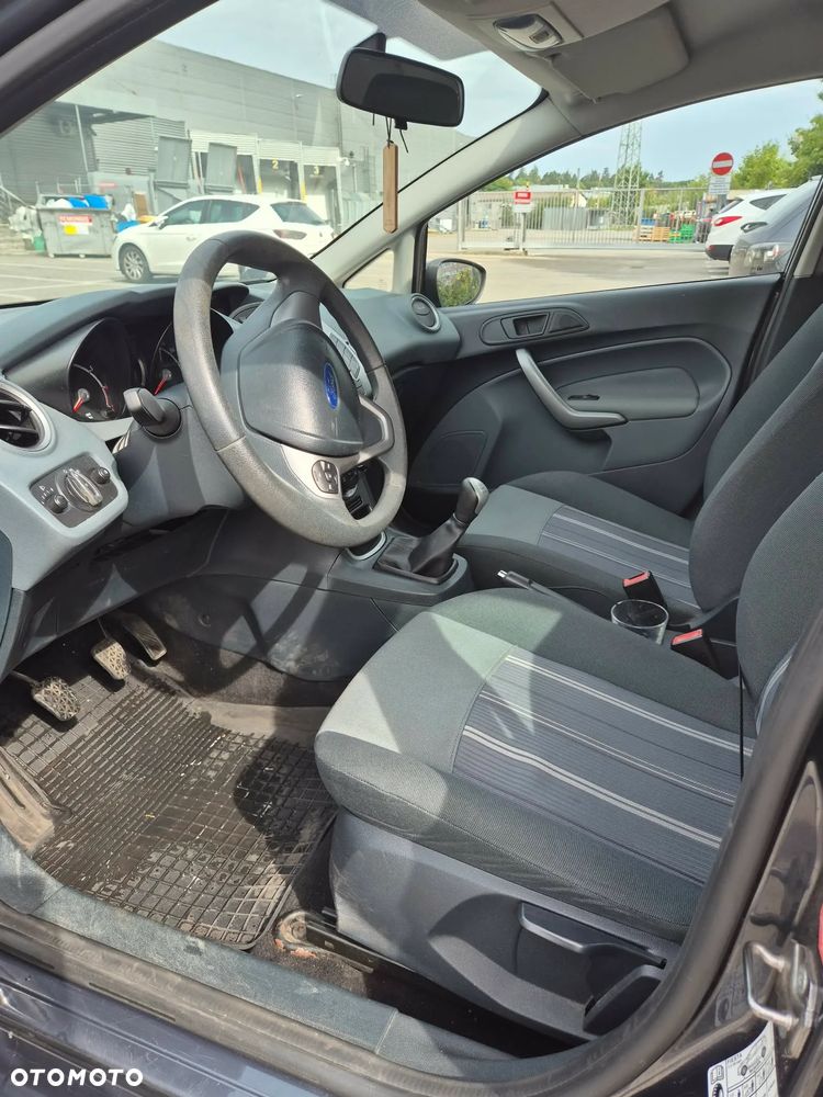 Ford Fiesta 1.25 Trend EU5 - 12