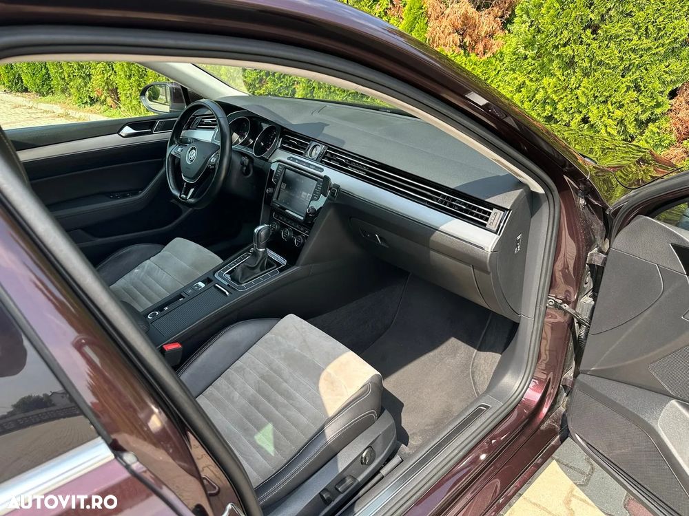 Volkswagen Passat 2.0 TDI DSG 4Motion R Executive - 15