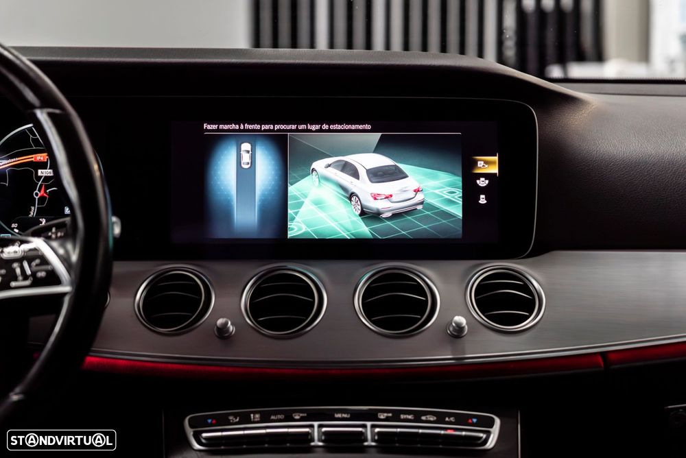Mercedes-Benz E 220 d Exclusive Line - 33