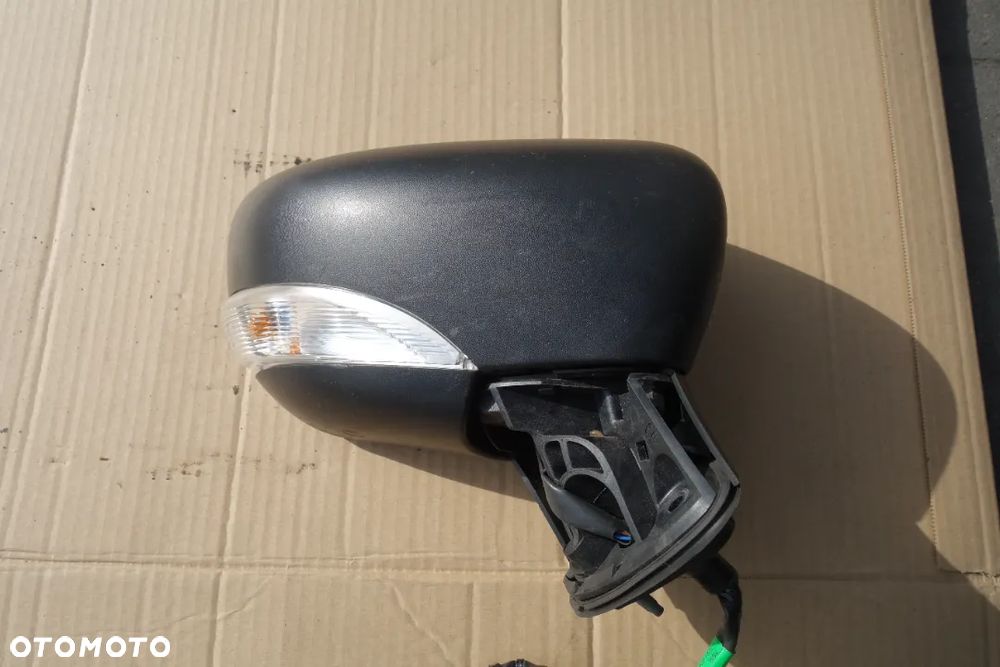 LUSTERKO PRAWE NISSAN MICRA K14 5 PIN - 1