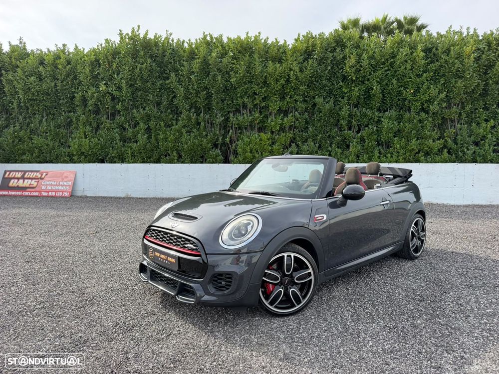 MINI Cabrio John Cooper Works - 2