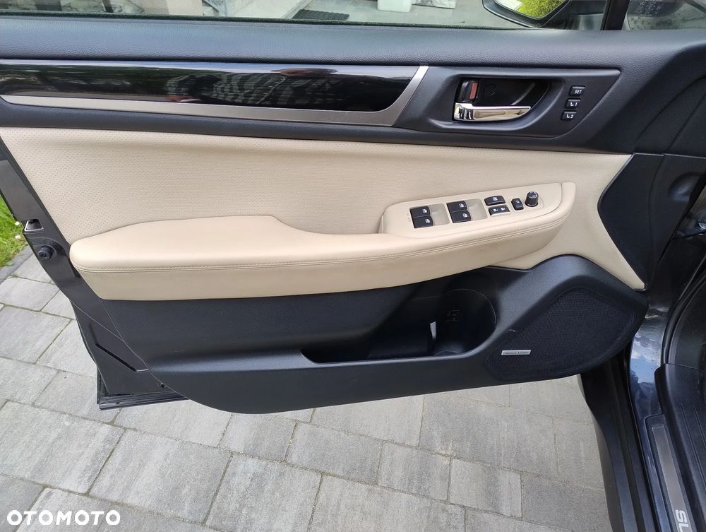 Subaru Outback 2.0D Exclusive Lineartronic - 28