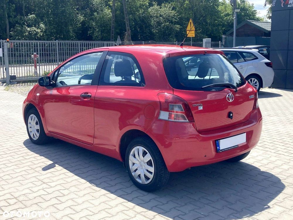 Toyota Yaris 1.0 Luna - 7