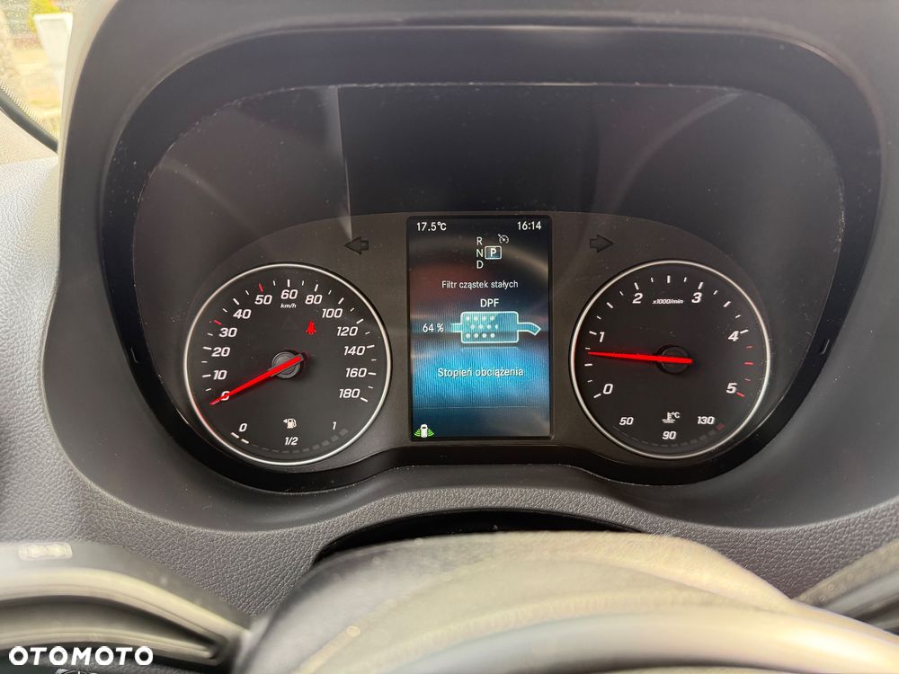 Mercedes-Benz Sprinter - 18