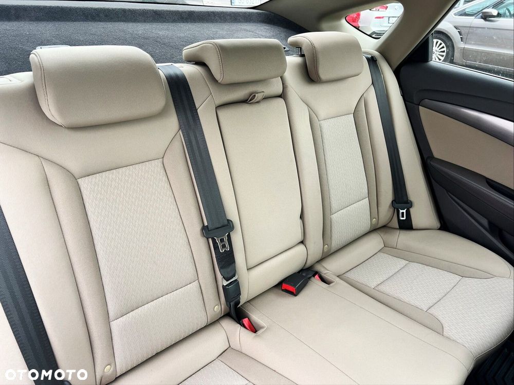 Hyundai i40 1.7 CRDi BlueDrive Business DCT - 28