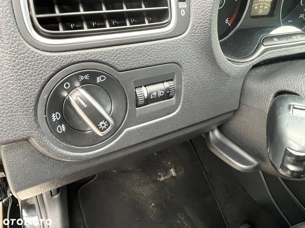 Volkswagen Polo - 22