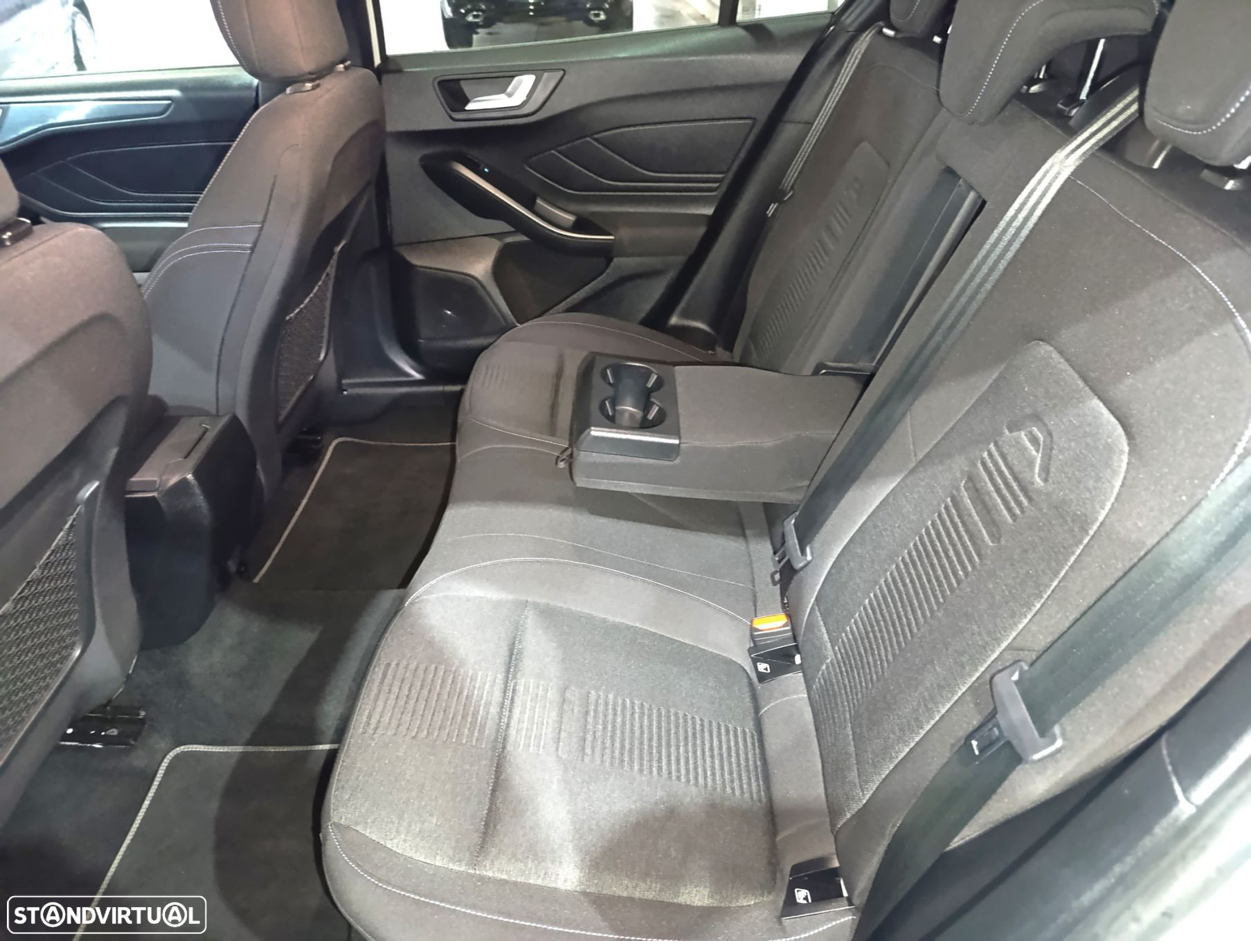 Ford Focus 1.0 EcoBoost MHEV Active X - 8