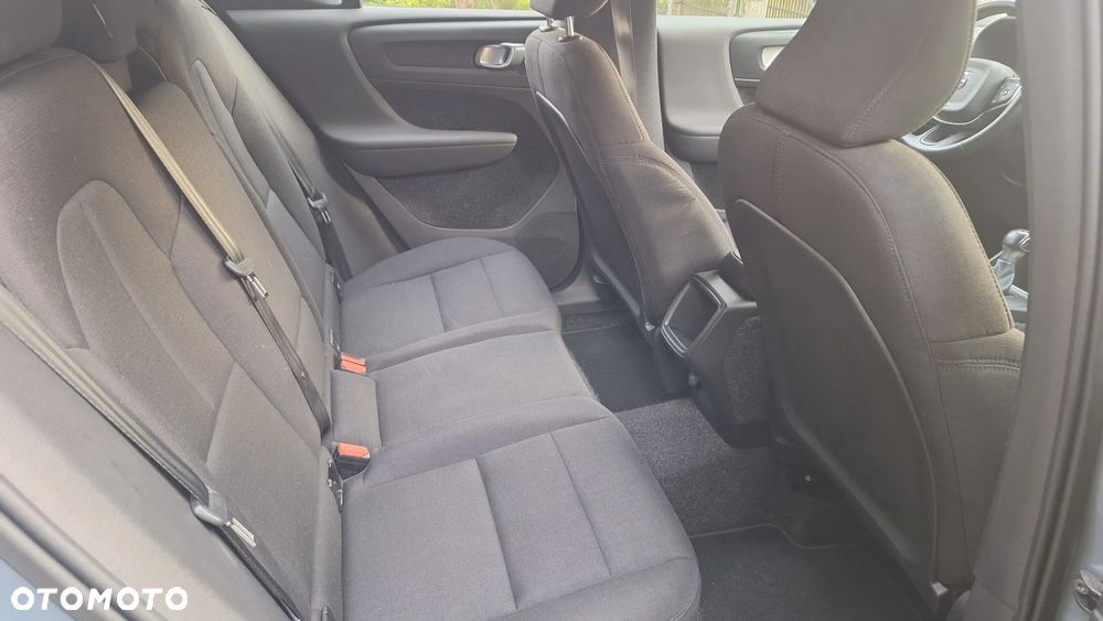 Volvo XC 40 T3 Momentum - 14
