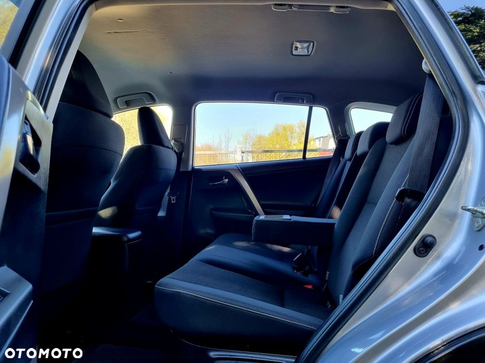 Toyota RAV4 - 12