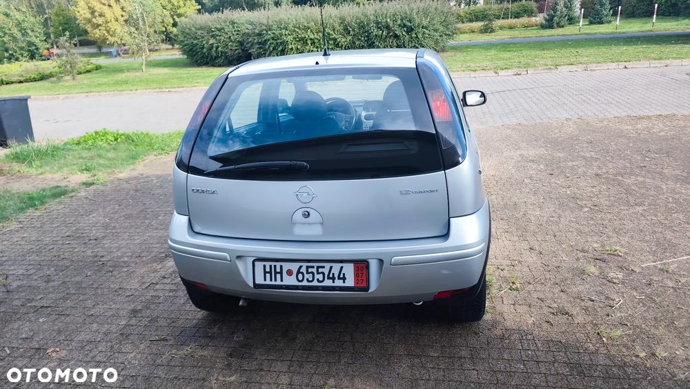 Opel Corsa 1.2 16V Essentia EasyTronic - 37