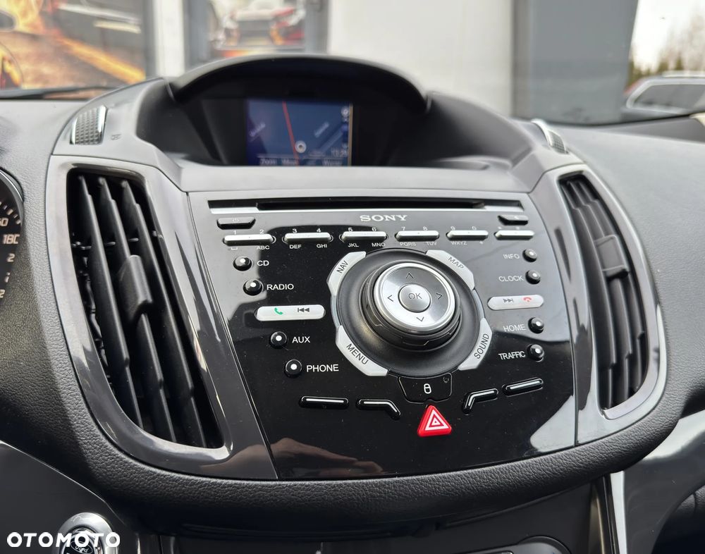 Ford Kuga 2.0 TDCi 4x4 Titanium - 24