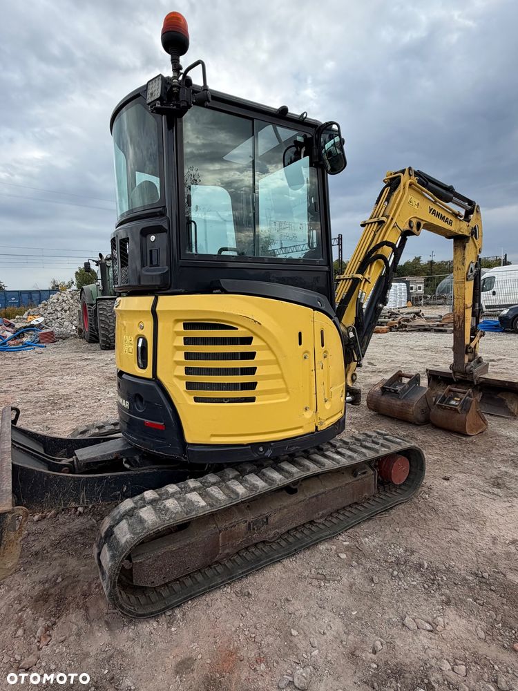 Yanmar ViO 33 - 12