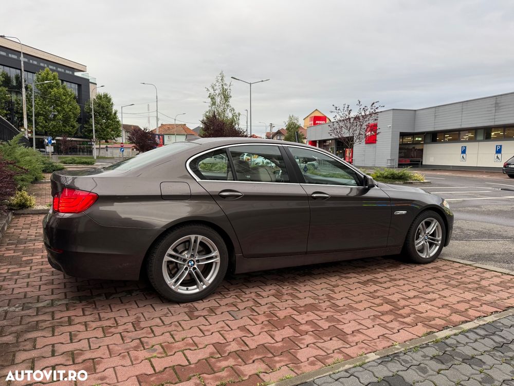 BMW Seria 5 530i Aut. Edition Exclusive - 13