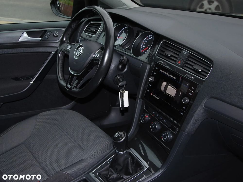 Volkswagen Golf - 7