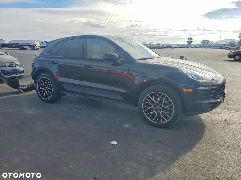 Porsche Macan - 4