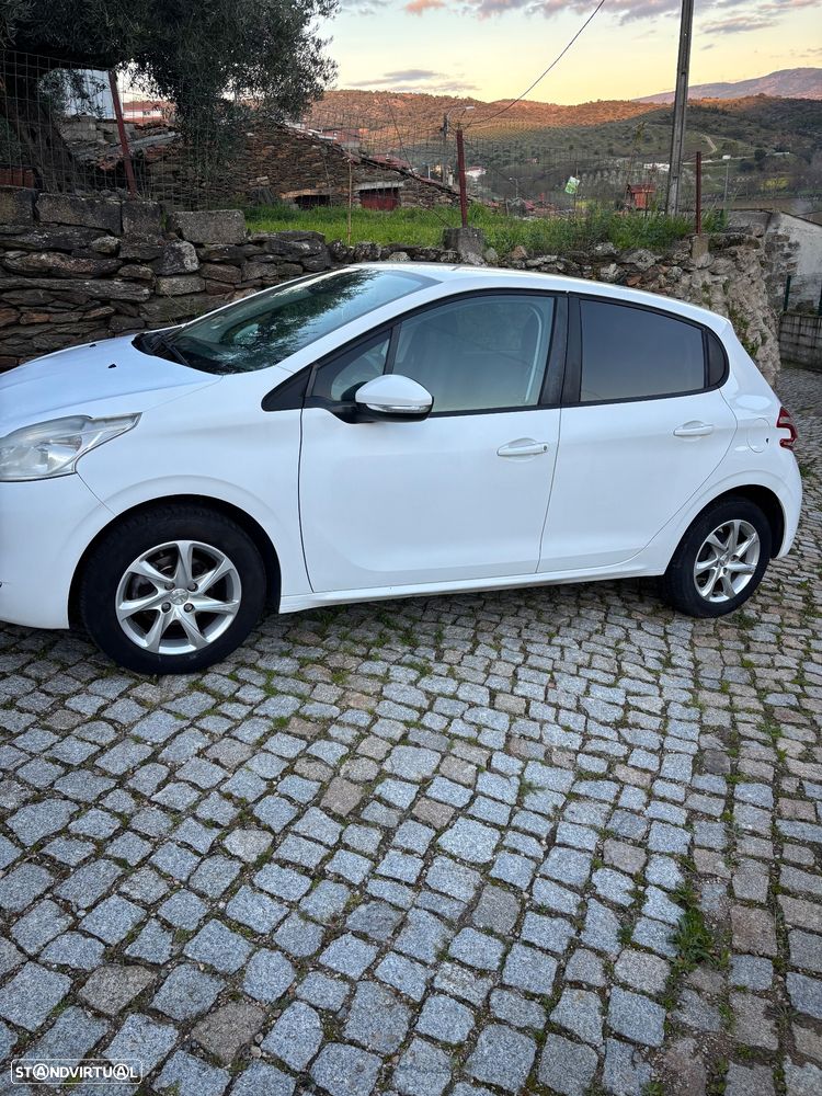 Peugeot 208 1.2 VTi Active - 1