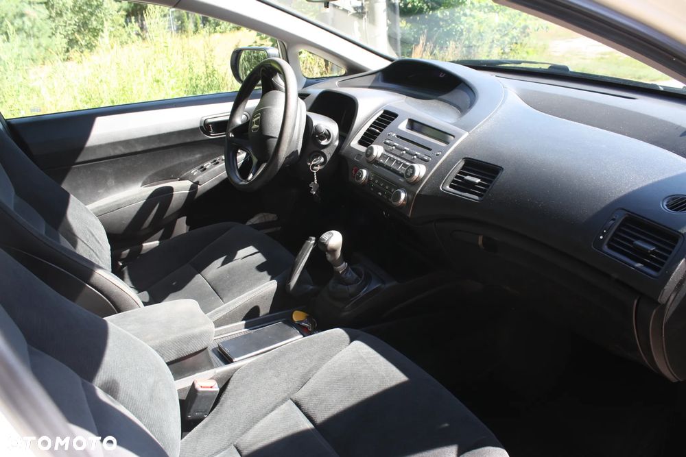 Honda Civic 1.8 Executive - 16