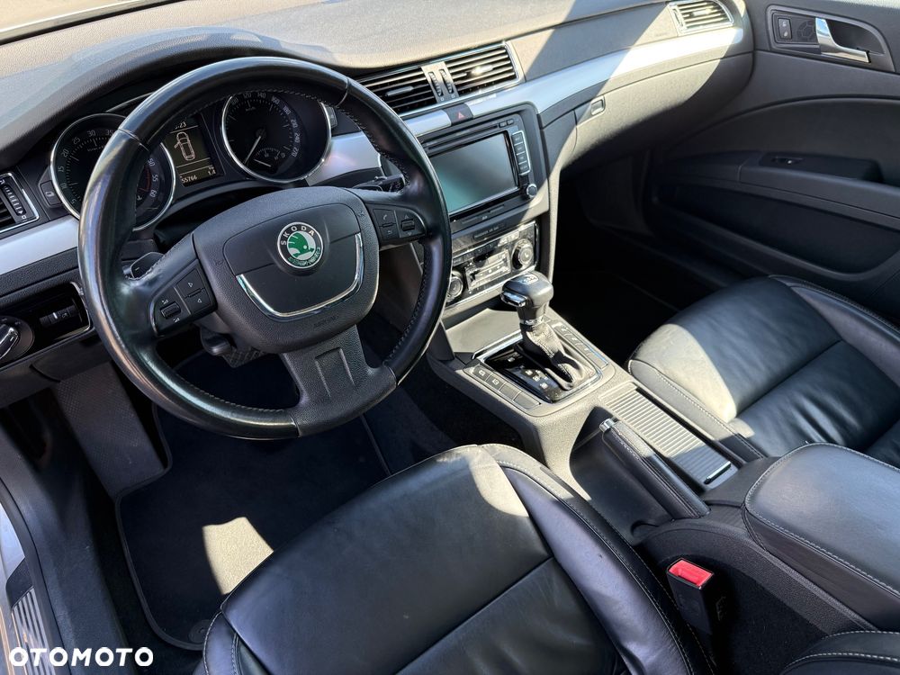 Skoda Superb 2.0 TDI Elegance Outdoor DSG - 13