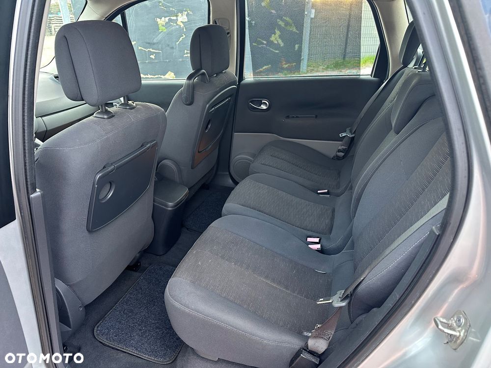 Renault Scenic 2.0 16V Dynamique - 30