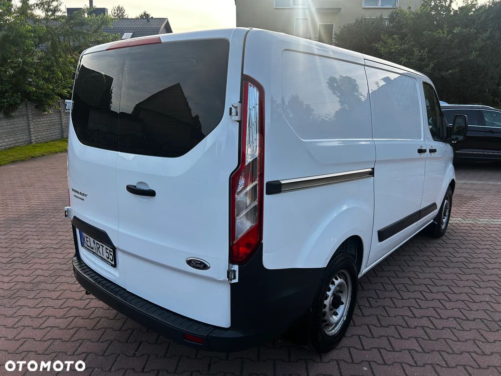 Ford TRANSIT CUSTOM - 11