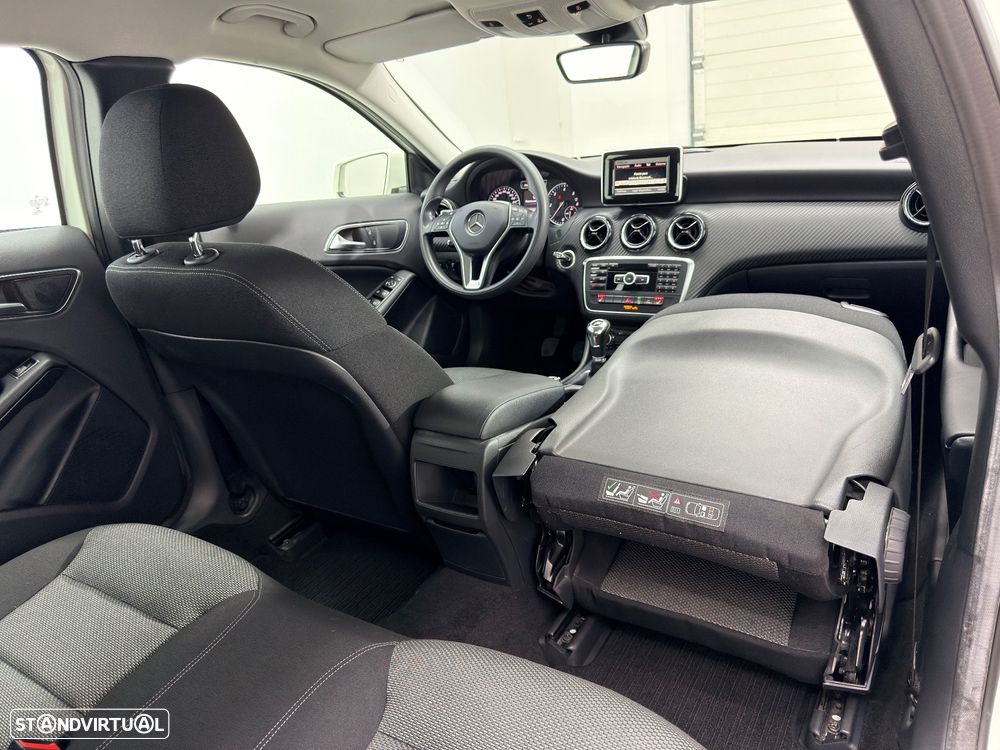 Mercedes-Benz GLA 180 d Style - 20