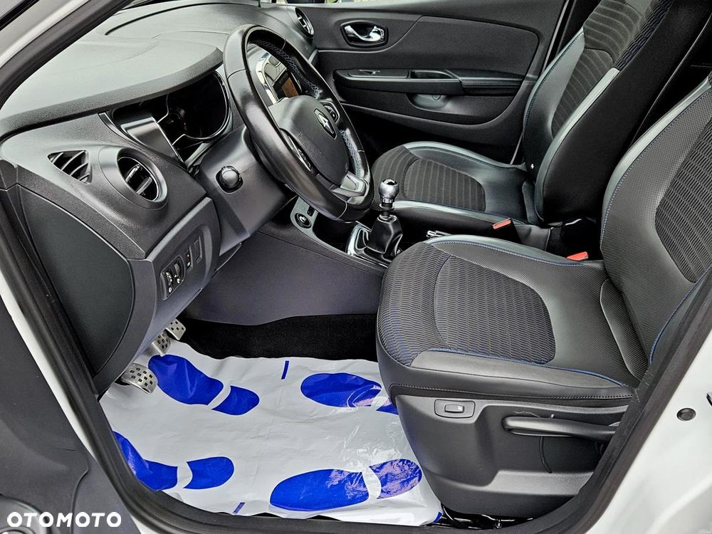 Renault Captur - 24