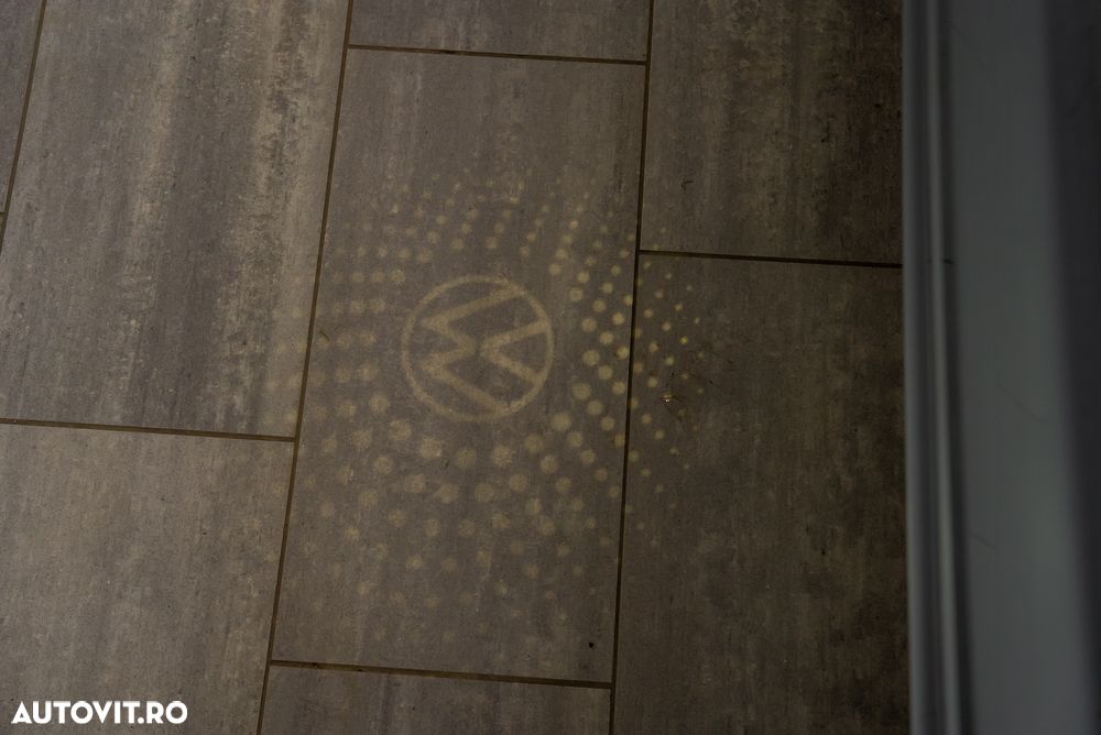 Volkswagen Touareg 3.0 V6 e-Hybrid 4Motion Aut. Elegance - 16