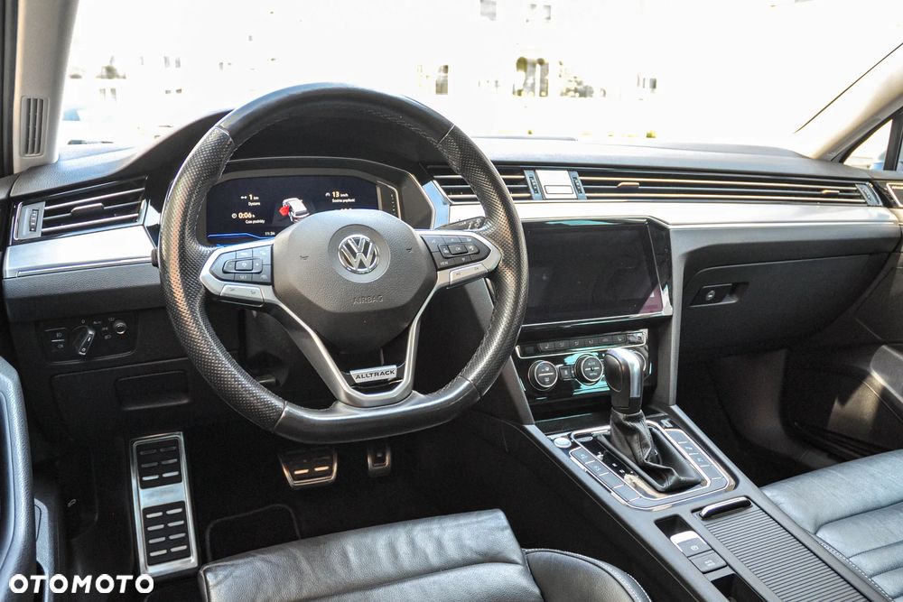 Volkswagen Passat Alltrack - 9