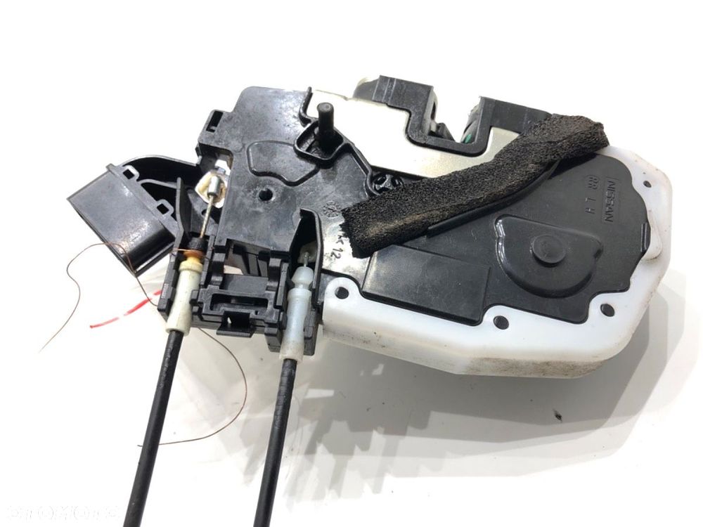 ZAMEK DRZWI LEWY TYŁ  NISSAN LEAF (ZE0) 2010 - 2022 Electric 80 kW [109 KM] elektryczny 2010 - 2022 - 2