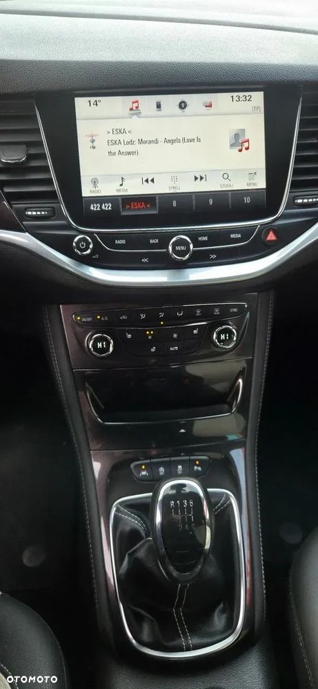 Opel Astra 1.4 T Dynamic S&S - 28