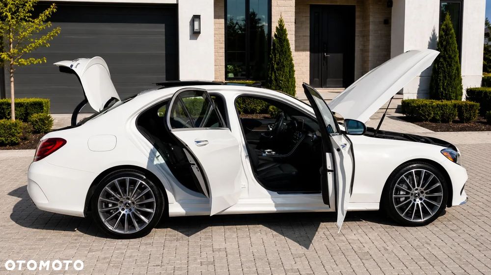 Mercedes-Benz Klasa C 300 9G-TRONIC AMG Line - 7