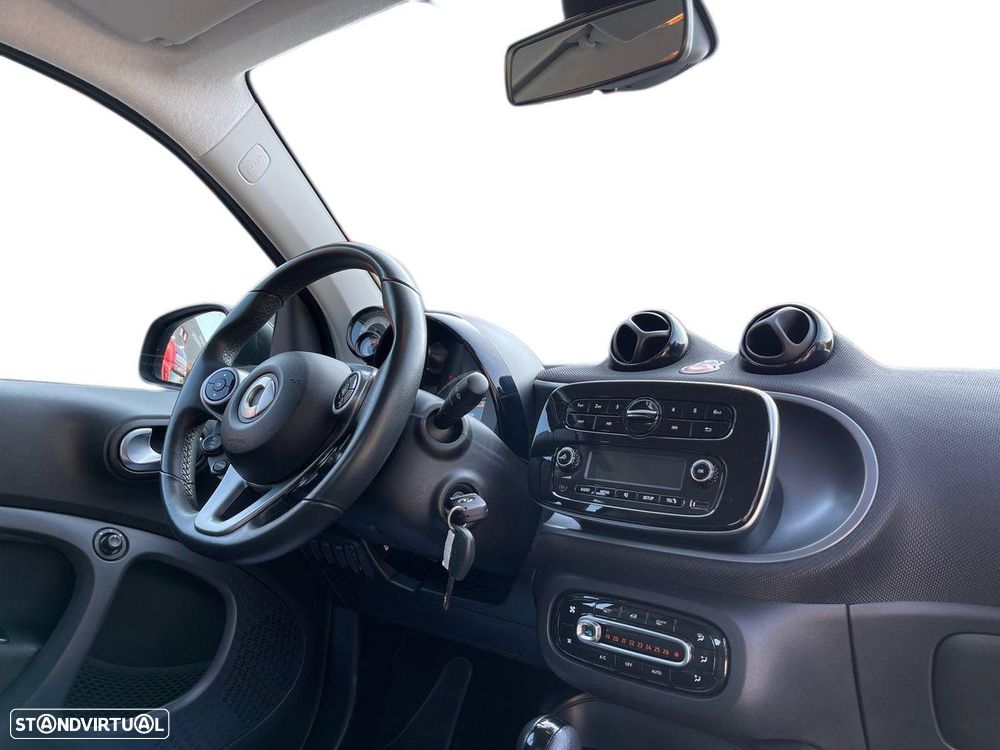 Smart ForTwo Coupé EQ passion - 14