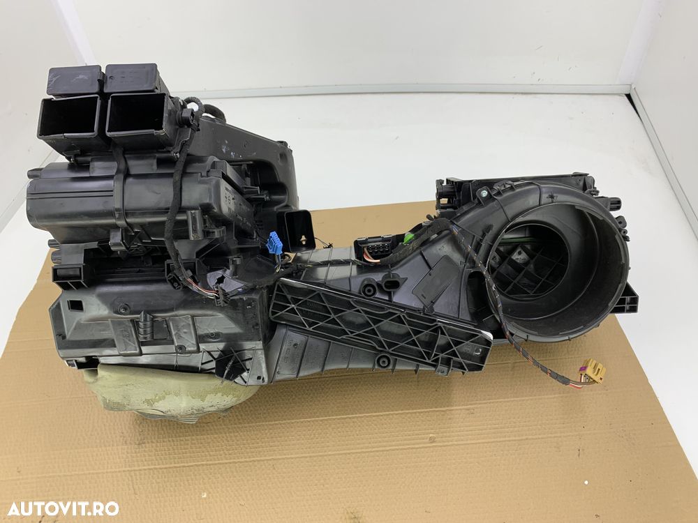 Dezmembrez Aeroterma interior pt volan stanga de pe Audi A3 8P… - 1