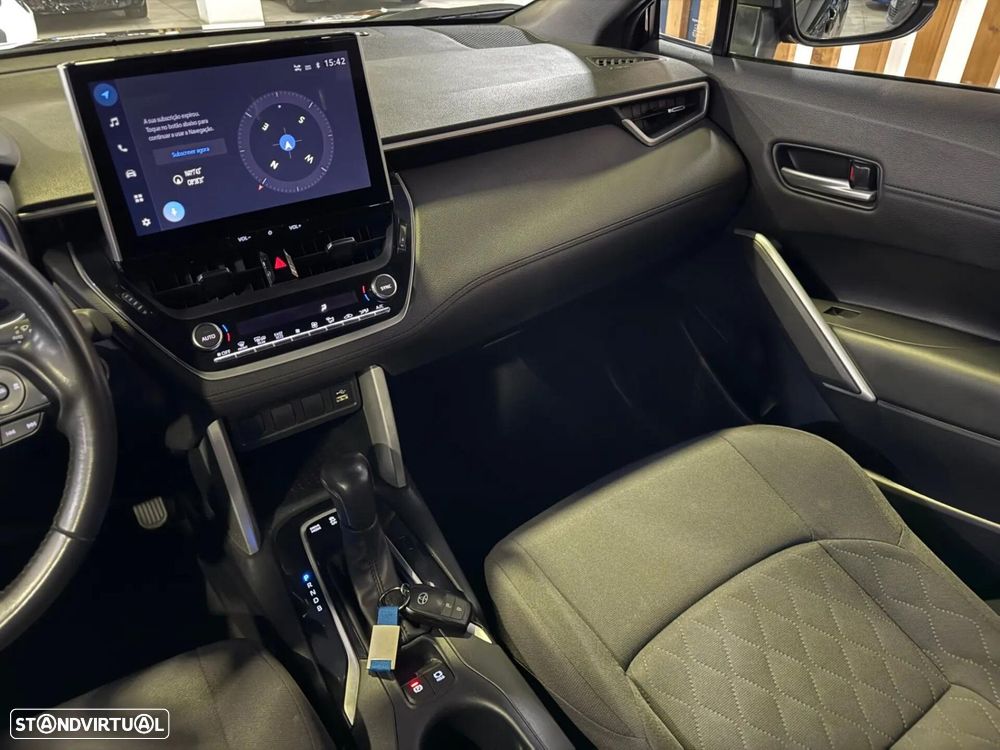 Toyota Corolla Cross 1.8 Hybrid Exclusive - 21