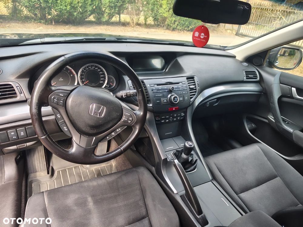 Honda Accord 2.0 Elegance Advantage - 11