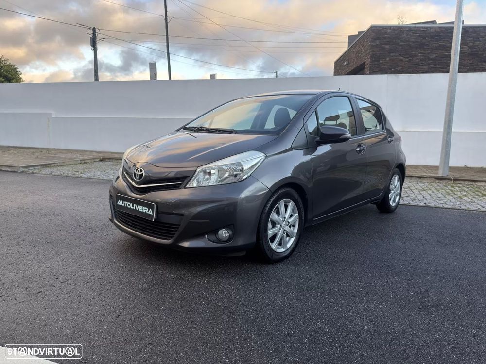 Toyota Yaris 1.4 D-4D Comfort 99g - 1