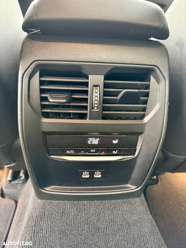 BMW Seria 3 318d Aut. M Sport - 13