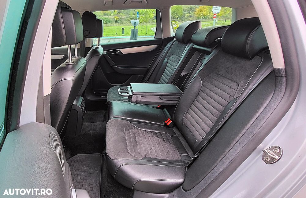 Volkswagen Passat Variant 2.0 TDI BlueMotion Technology DSG Highline - 25