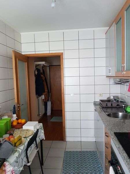 Arrendo T1 ready-to-Live mobilado e equipado - Grande imagem: 2/5