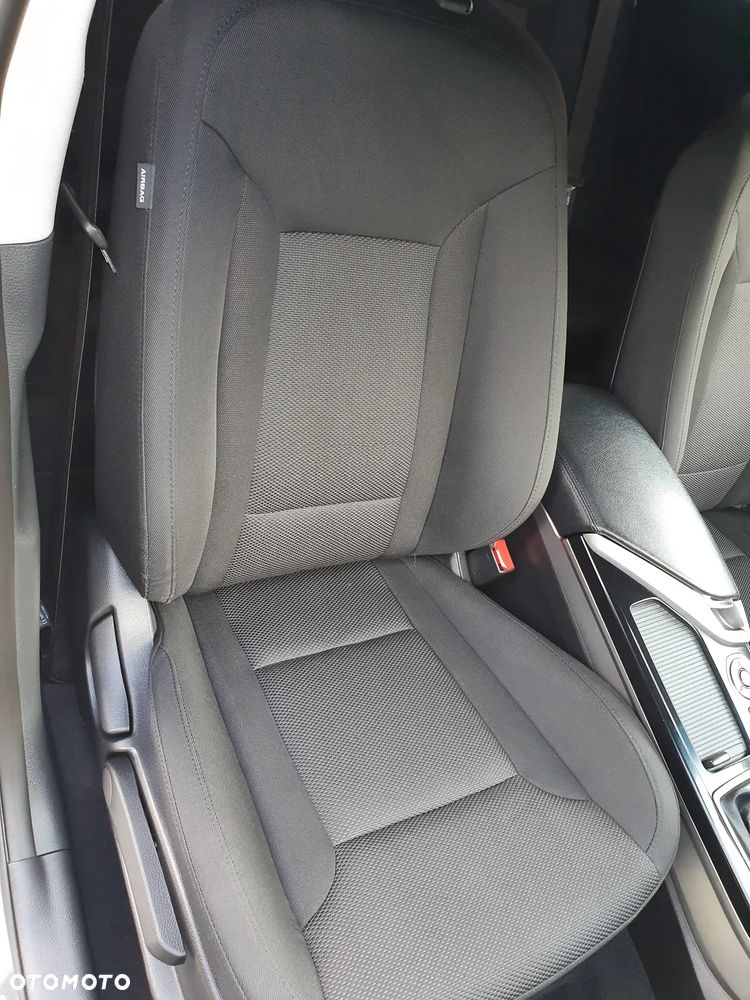 Hyundai i40 2.0 GDI Comfort + - 19