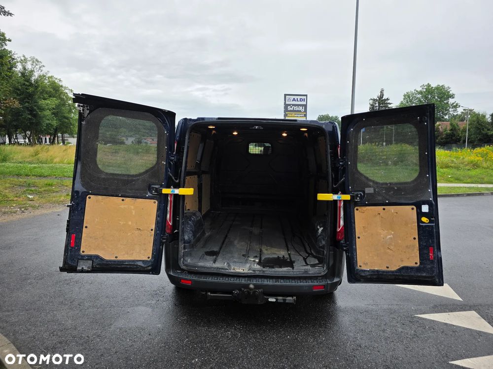 Ford Transit Custom - 22