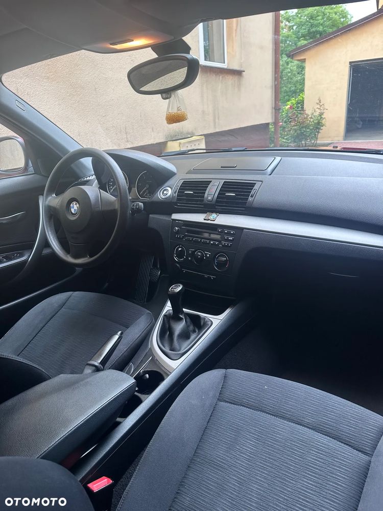 BMW Seria 1 118d - 13