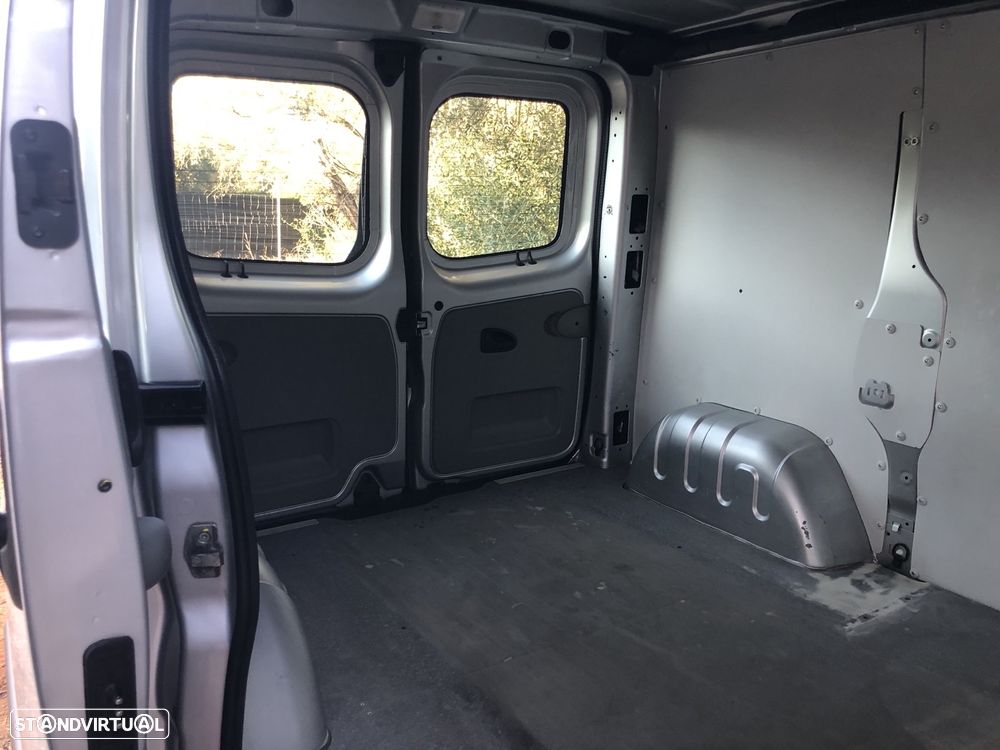 Renault Trafic 2.0 dCi L1H1 - 20