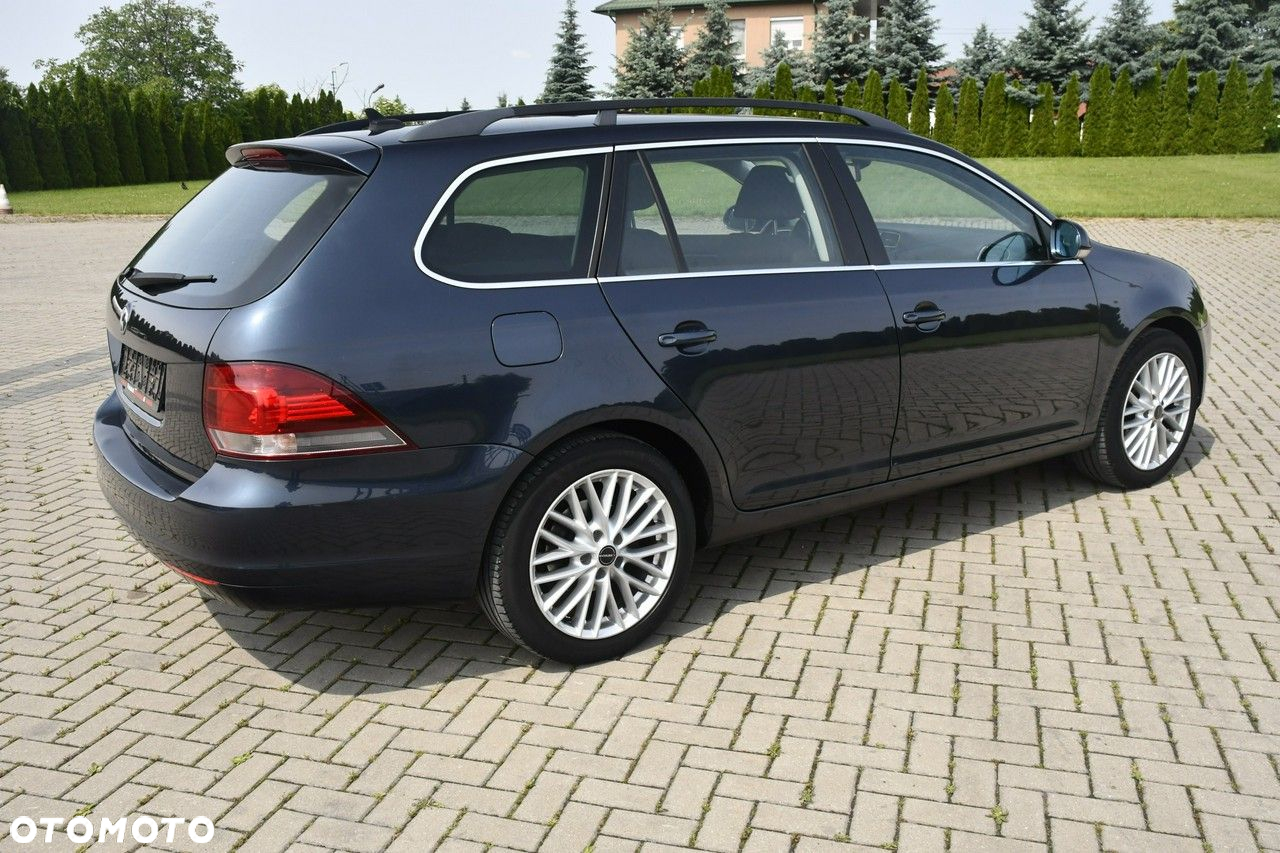 Volkswagen Golf - 10