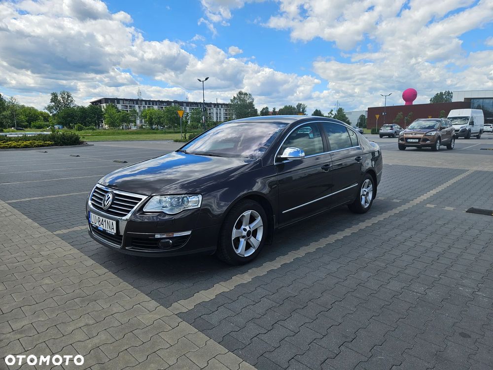 Volkswagen Passat 2.0 TDI DPF Highline - 1