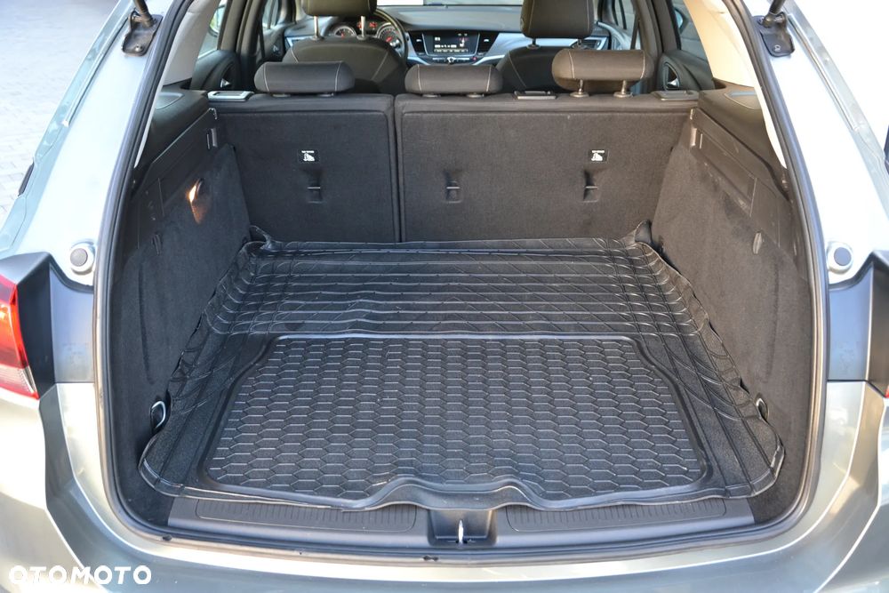 Opel Astra 1.4 T Dynamic - 25
