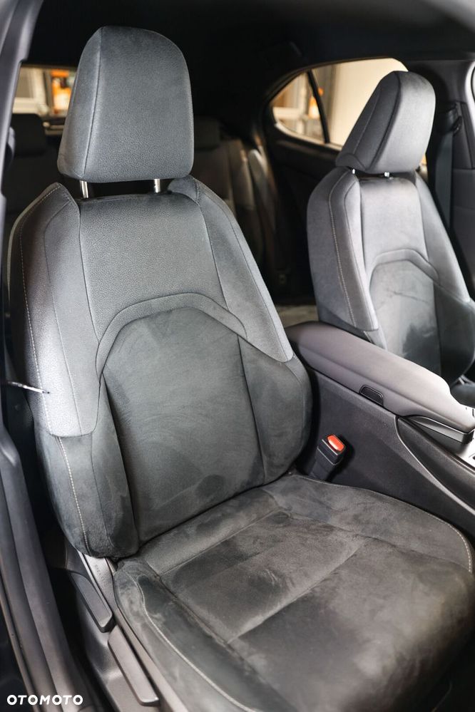 Lexus UX 200 Elegance 2WD - 16