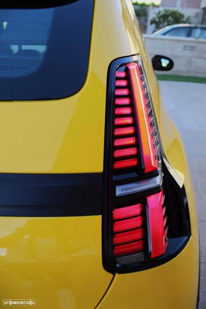 Renault 5 E-Tech 40 kWh Evolution Autonomia Urbana - 33
