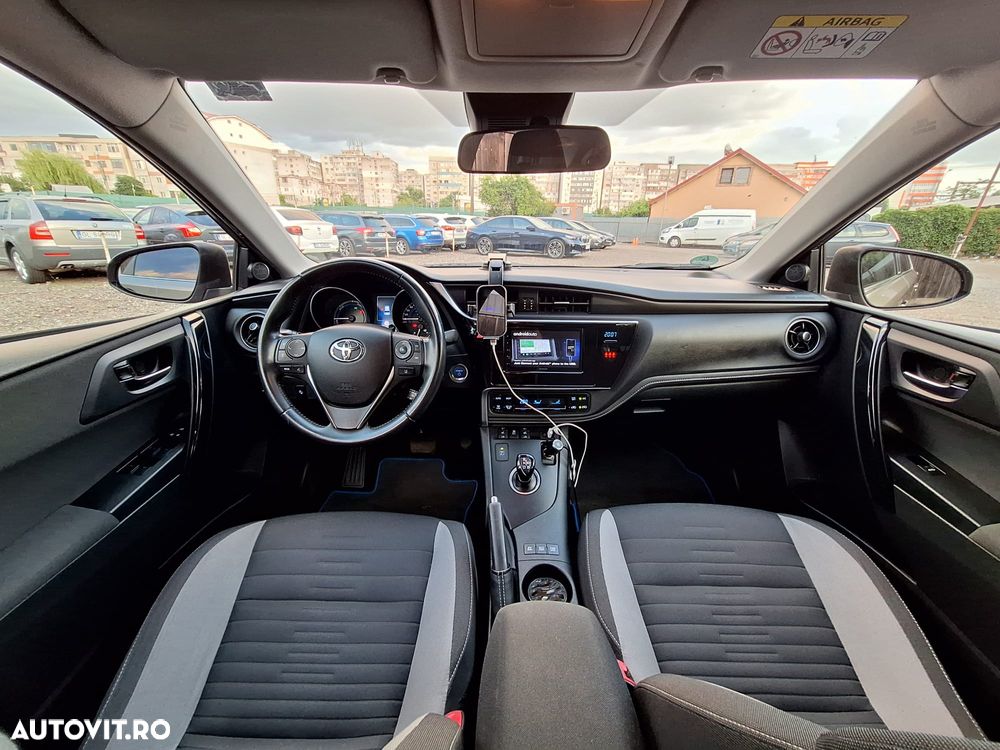 Toyota Auris - 18